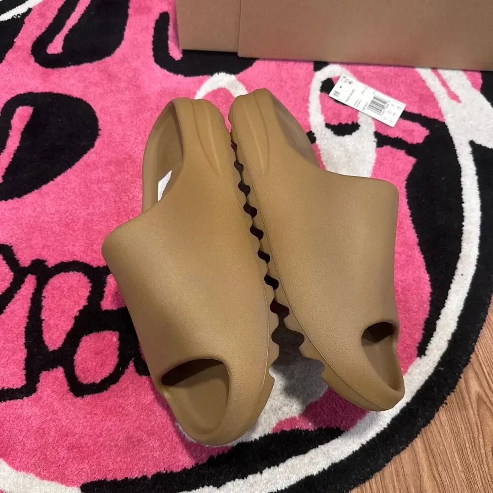 adidas Yeezy Slide 